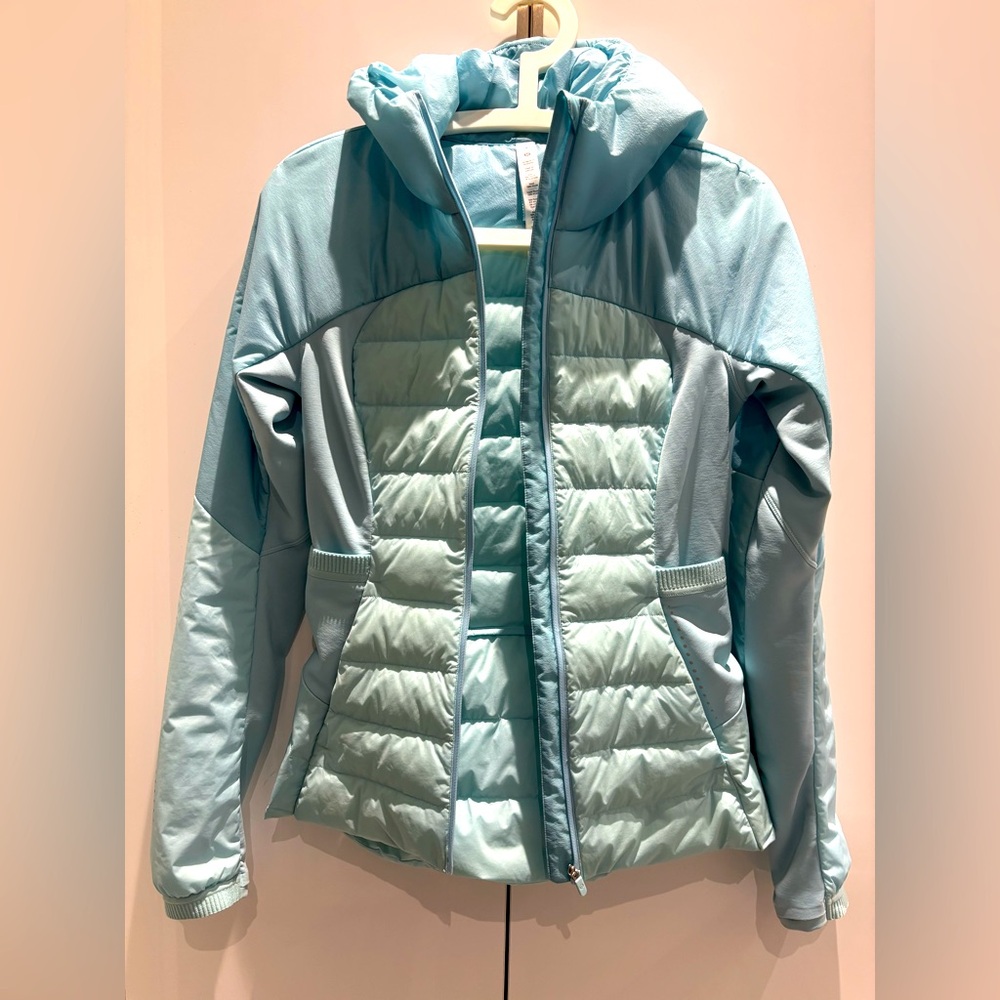 Lululemon Women’s Down For It All Jacket Size 4 Light Blue